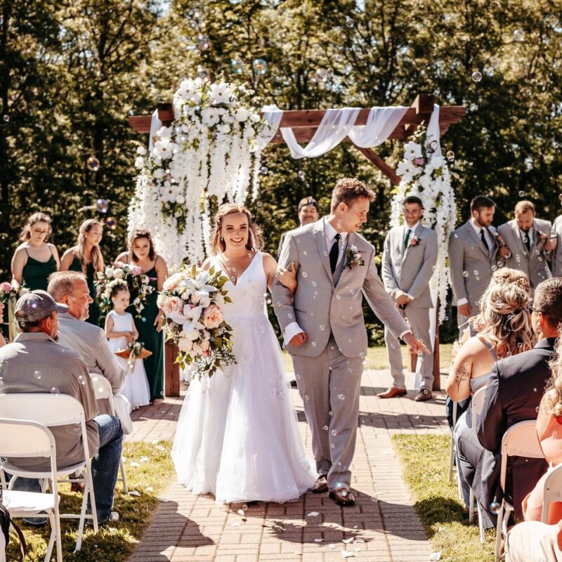 Gallery - Laurel Hideaway - A perfectly rustic barn event venue nestled ...